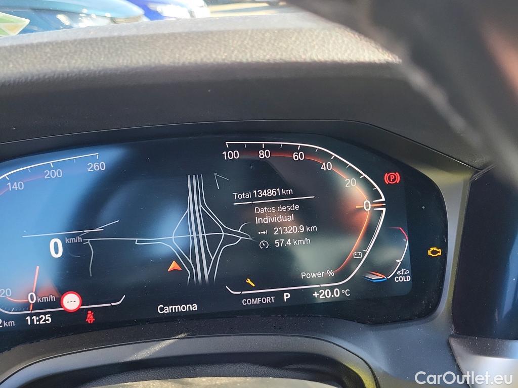  Bmw  Serie 3 BMW  / 2018 / 4P / sedán 318d Auto. #28