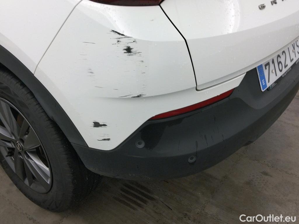  Opel   Grandland X OPEL Grandland / 2021 / 5P / todoterreno 1.5 CDTi Business Edition Auto #11