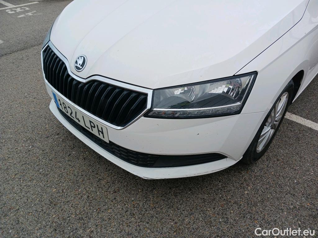  Skoda  Fabia SKODA  / 2018 / 5P / berlina con portón 1.0 TSI 81KW (110cv) Ambition Plus(SP) #14