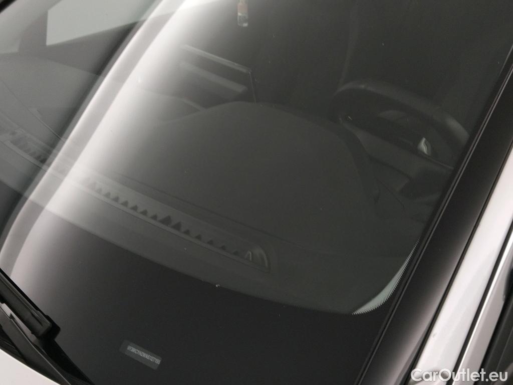  Peugeot  3008 PEUGEOT  / 2020 / 5P / todoterreno 1.5 BlueHDi 96kW (130CV) S&S Active Pack #1