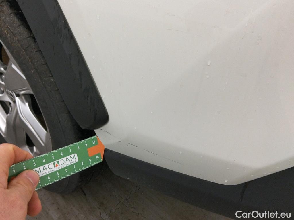  Toyota  RAV4 TOYOTA  / 2018 / 5P / todoterreno 2.5l 220H Advance #2