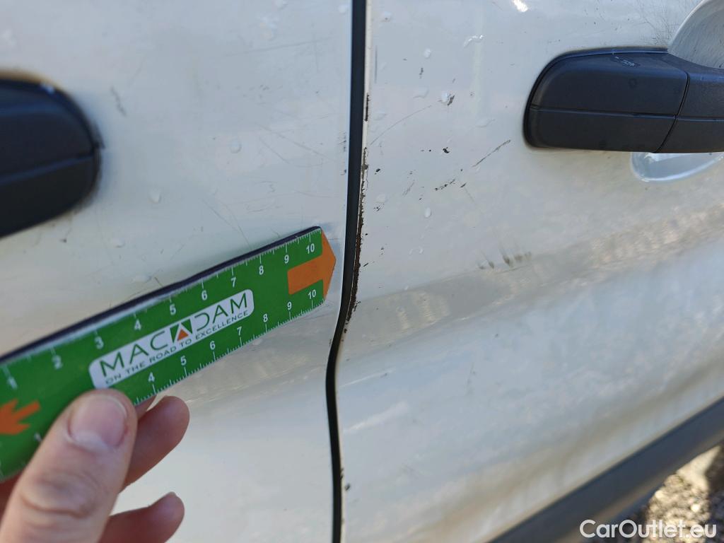  Ford  Transit FORD  / 2013 / 4P / furgón 350 96kW L3H2 Van Trend FWD MHEV #61