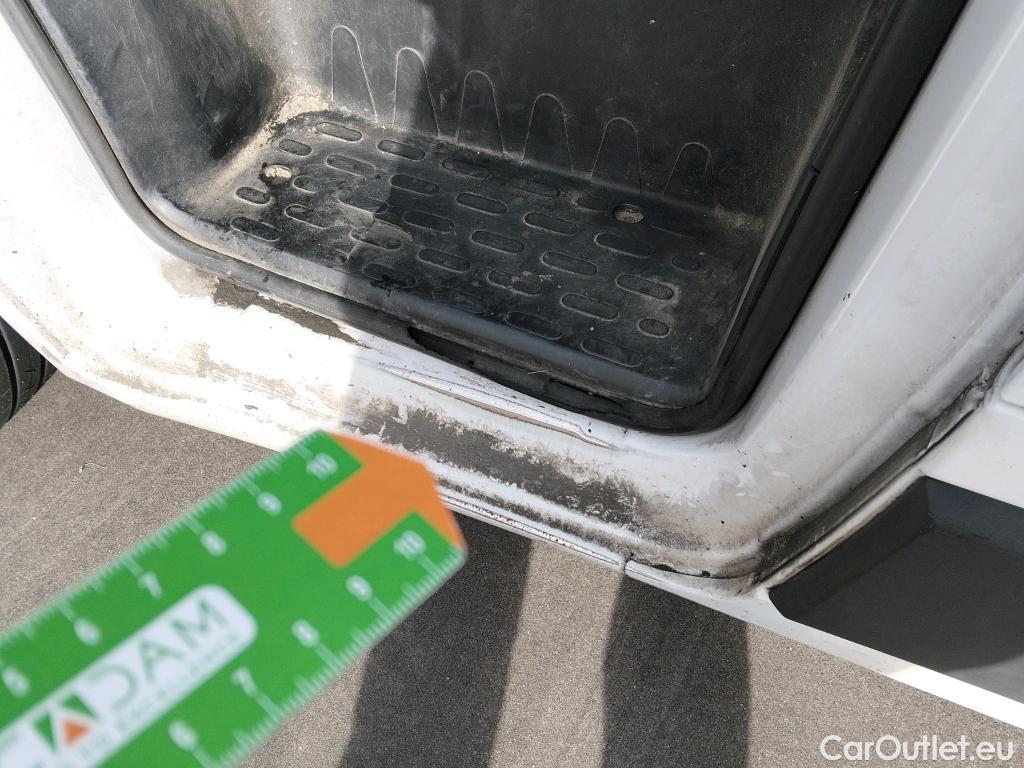  Fiat  Ducato FIAT  / 2014 / 4P / furgón 30 L1 H1 2.3 1 (88 kW) Euro 6d-temp #38