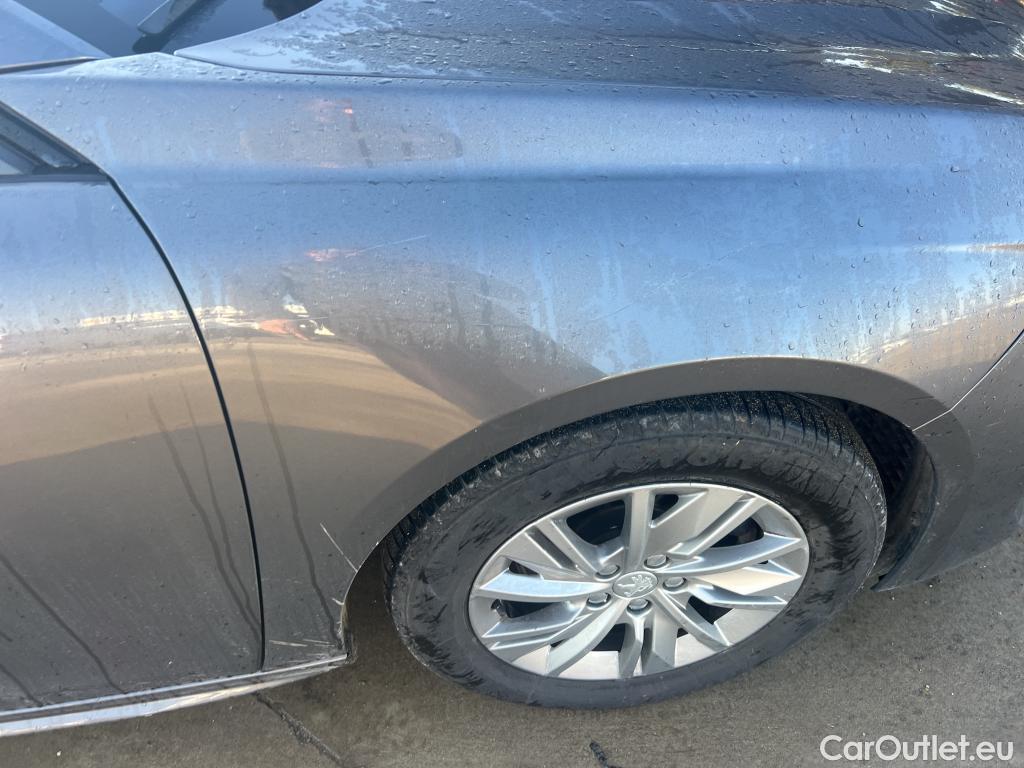  Peugeot  508 PEUGEOT  / 2018 / 5P / berlina con portón 5P Active Pack BlueHDi 130 S&S EAT8 (AC) #19