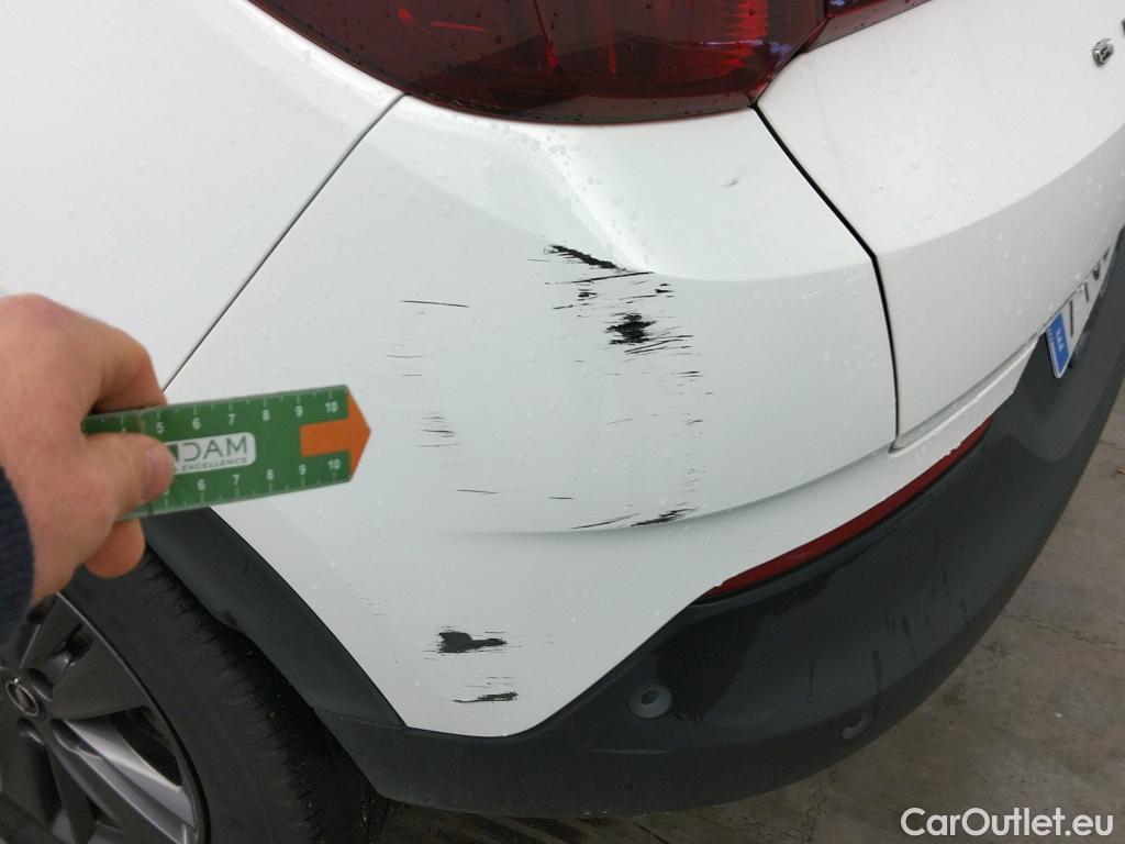  Opel   Grandland X OPEL Grandland / 2021 / 5P / todoterreno 1.5 CDTi Business Edition Auto #14