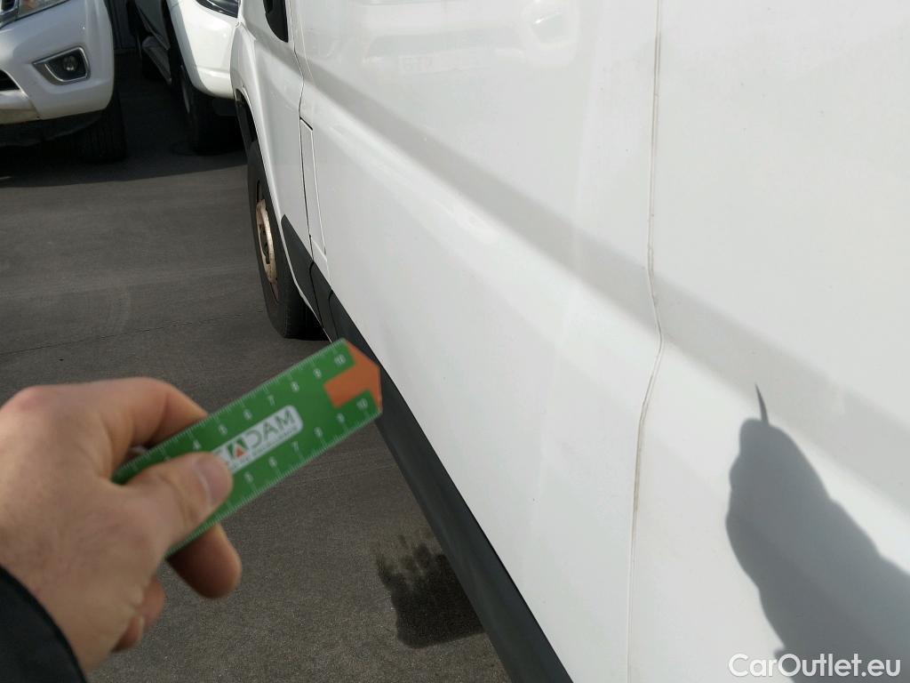  Fiat  Ducato FIAT  / 2014 / 4P / furgón 30 L1 H1 2.3 1 (88 kW) Euro 6d-temp #41