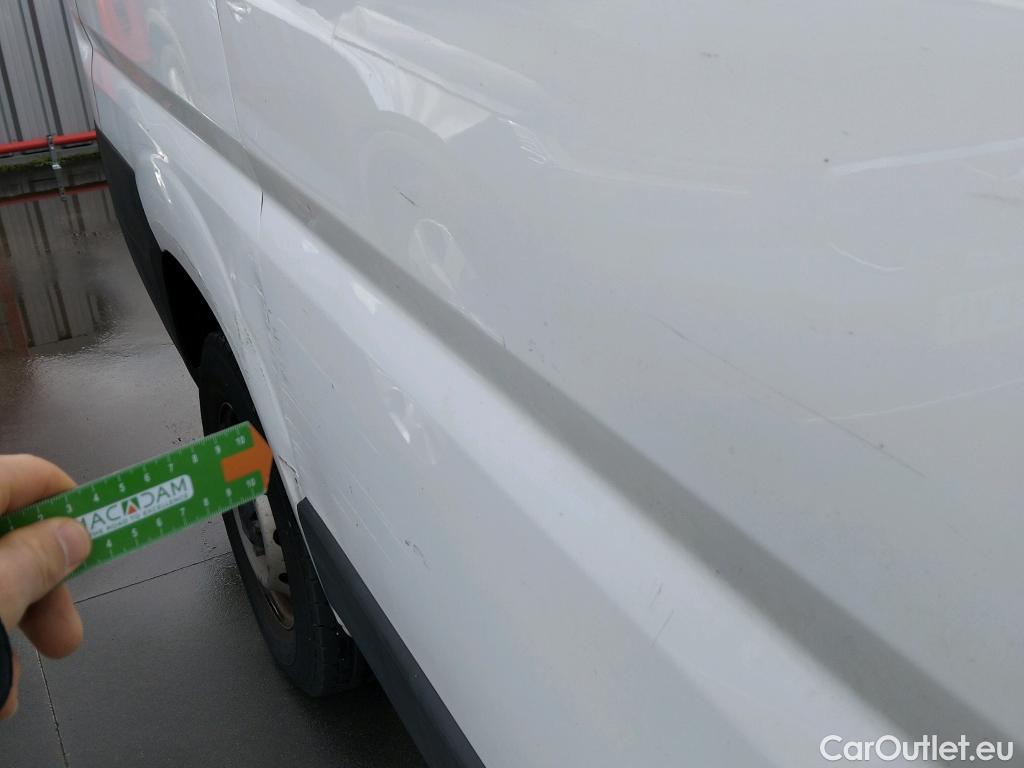  Fiat  Ducato FIAT  / 2014 / 4P / furgón 30 L1 H1 2.3 1 (88 kW) Euro 6d-temp #4