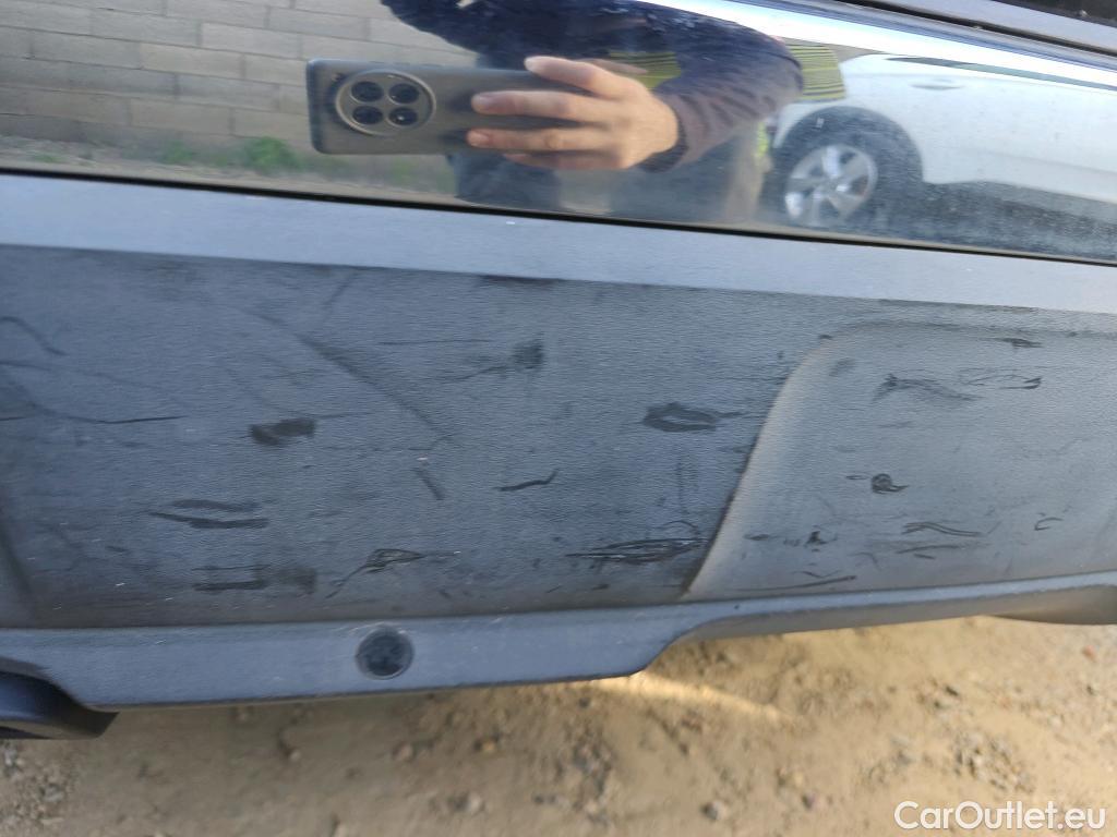  Peugeot  3008 PEUGEOT  / 2016 / 5P / todoterreno 1.5L BlueHDi 96kW (130CV) S&S Active #44