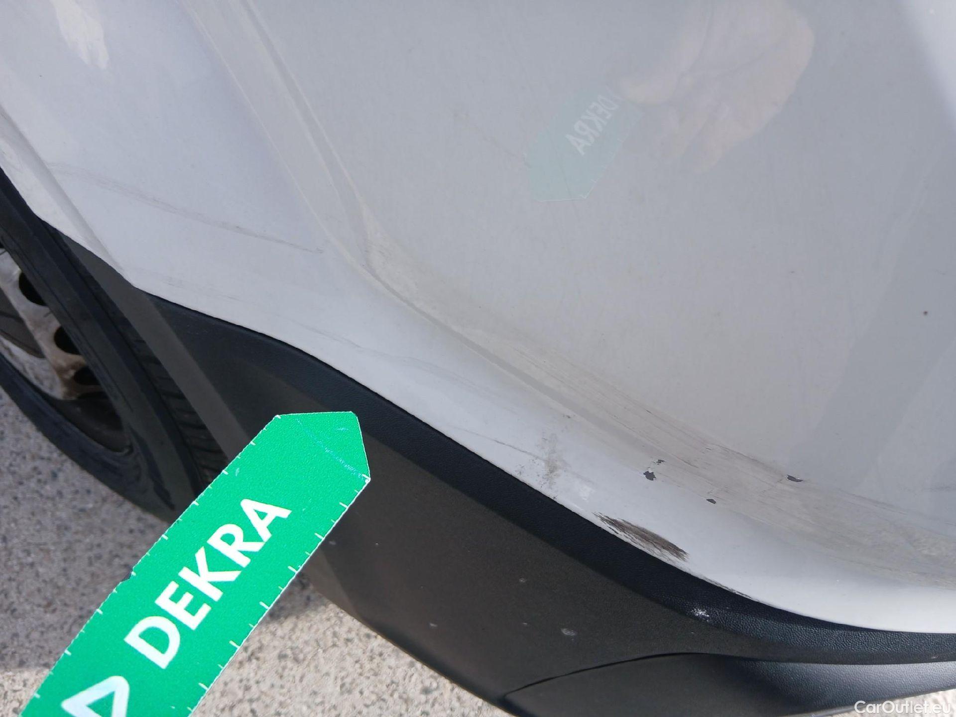  Volkswagen  Crafter VOLKSWAGEN  / 2017 / 4P / furgón 35 Furgón BM TN L3H2 2.0TDI 103kW(140CV) #4