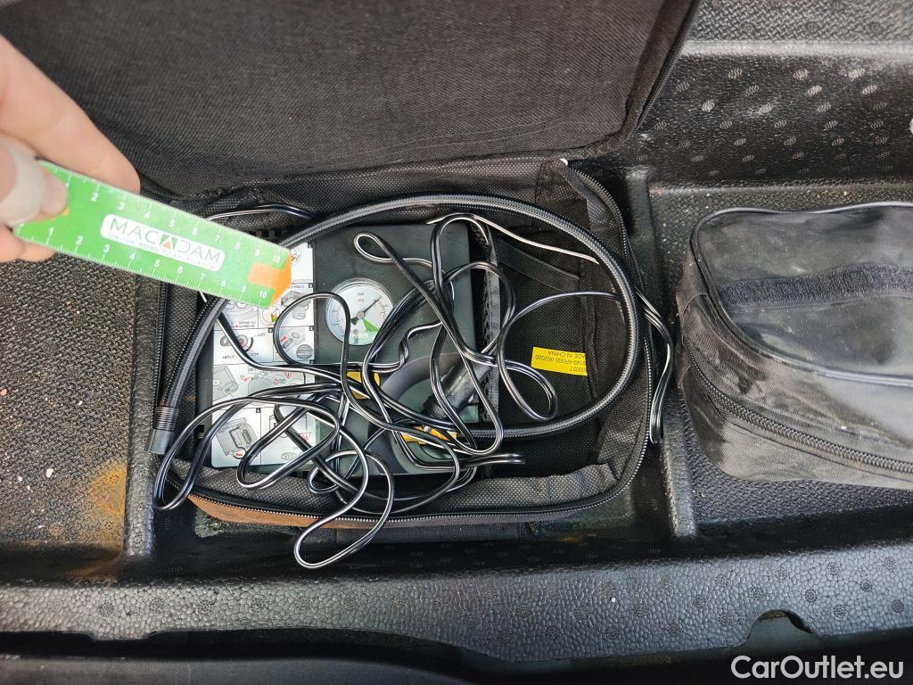  KIA  Sportage KIA  1.6MHEV Drive 100kW(136CV) 4x2(Crist Tintados)(CX) #34