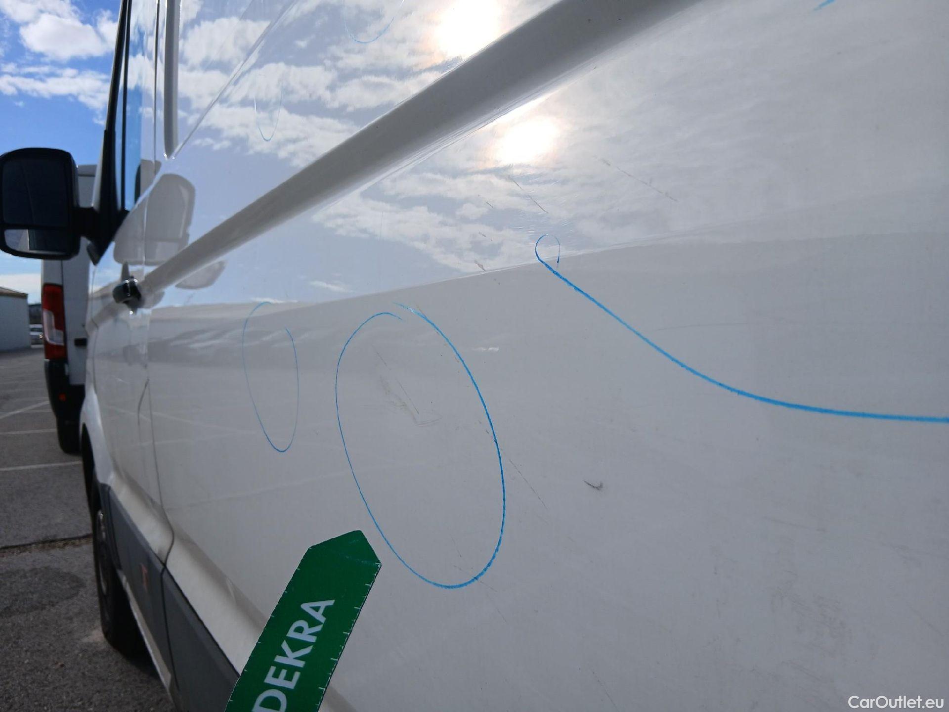  Volkswagen  Crafter VOLKSWAGEN  / 2017 / 4P / furgón 35 Furgón BM TN L3H2 2.0TDI 103kW(140CV) #15