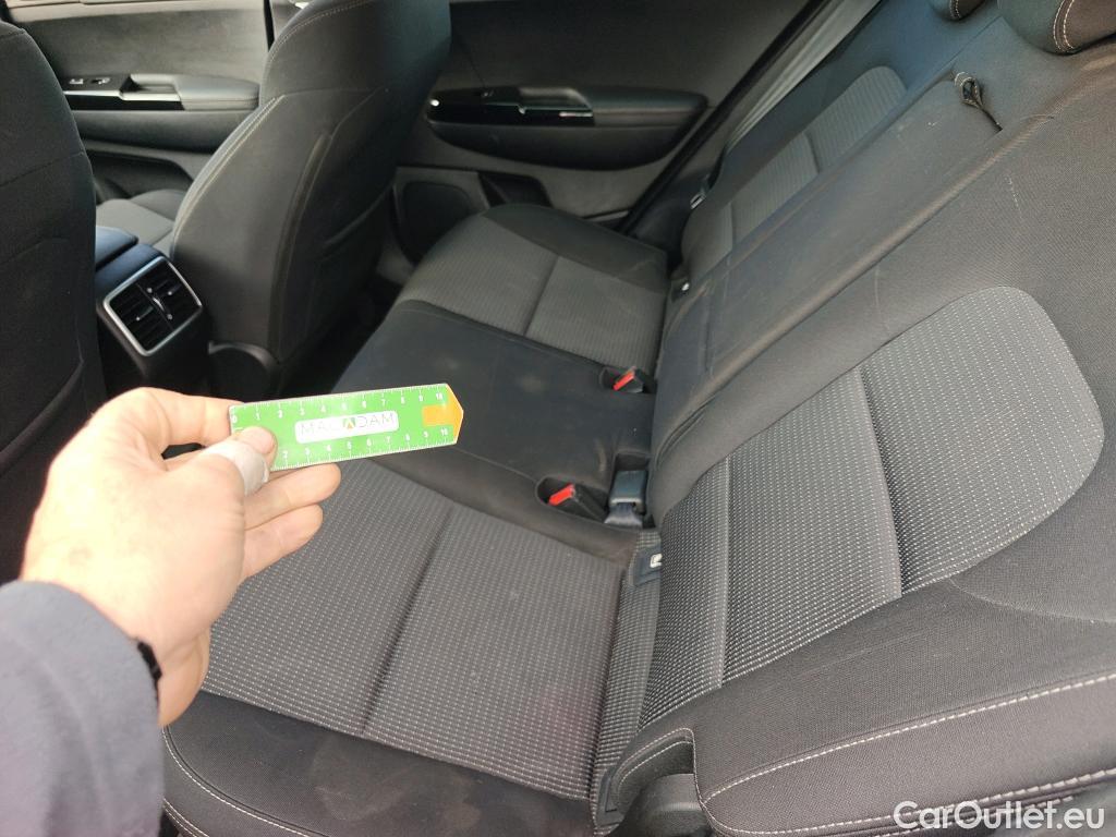  KIA  Sportage KIA  1.6MHEV Drive 100kW(136CV) 4x2(Crist Tintados)(CX) #48