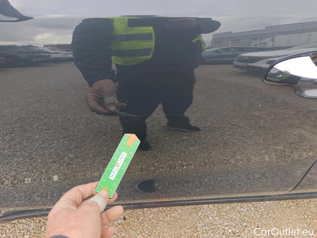  KIA  Sportage KIA  1.6MHEV Drive 100kW(136CV) 4x2(Crist Tintados)(CX) #31