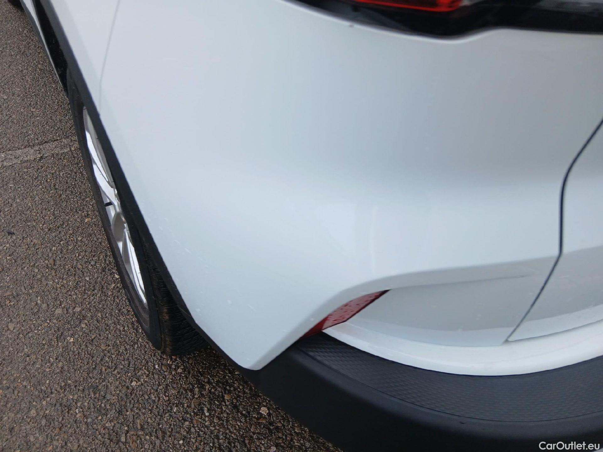  Ford  Kuga FORD  / 2019 / 5P / todoterreno Titanium 1.5T EcoBoost 88kW (120CV) #10