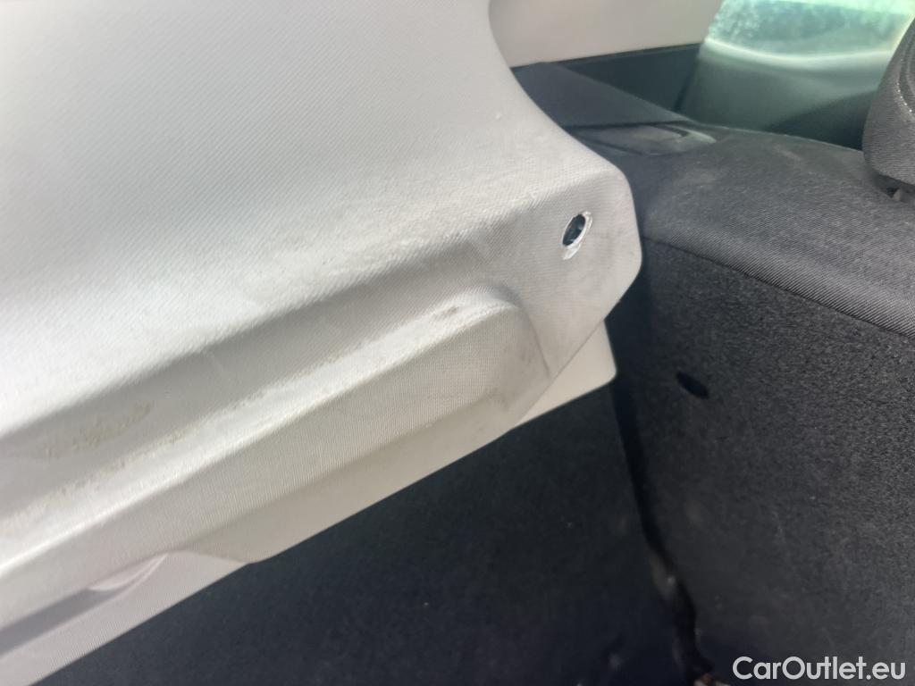  Renault  Clio RENAULT  / 2019 / 5P / berlina con portón Business TCe 74 kW (100CV) GLP #7