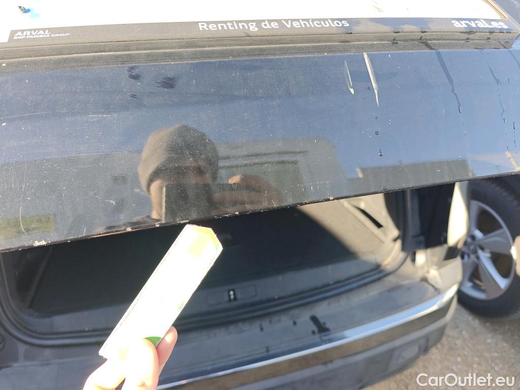  Peugeot  3008 PEUGEOT  / 2016 / 5P / todoterreno 1.5L BlueHDi 96kW (130CV) S&S Active #6