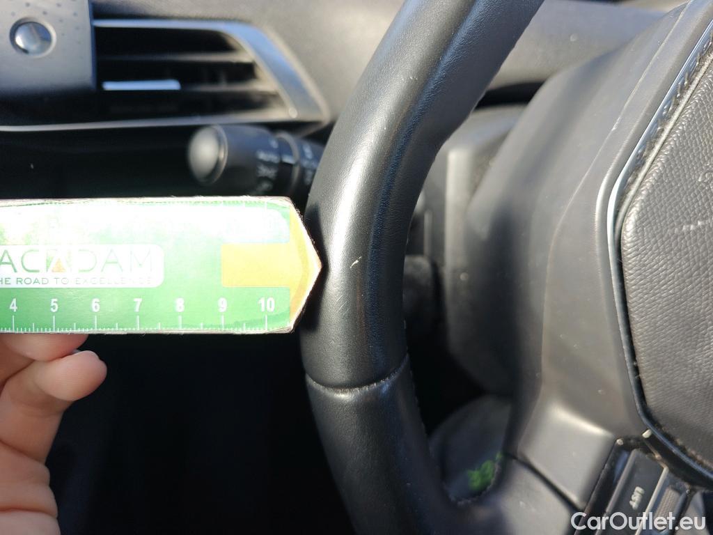  Peugeot  3008 PEUGEOT  / 2016 / 5P / todoterreno 1.5L BlueHDi 96kW (130CV) S&S Active #34