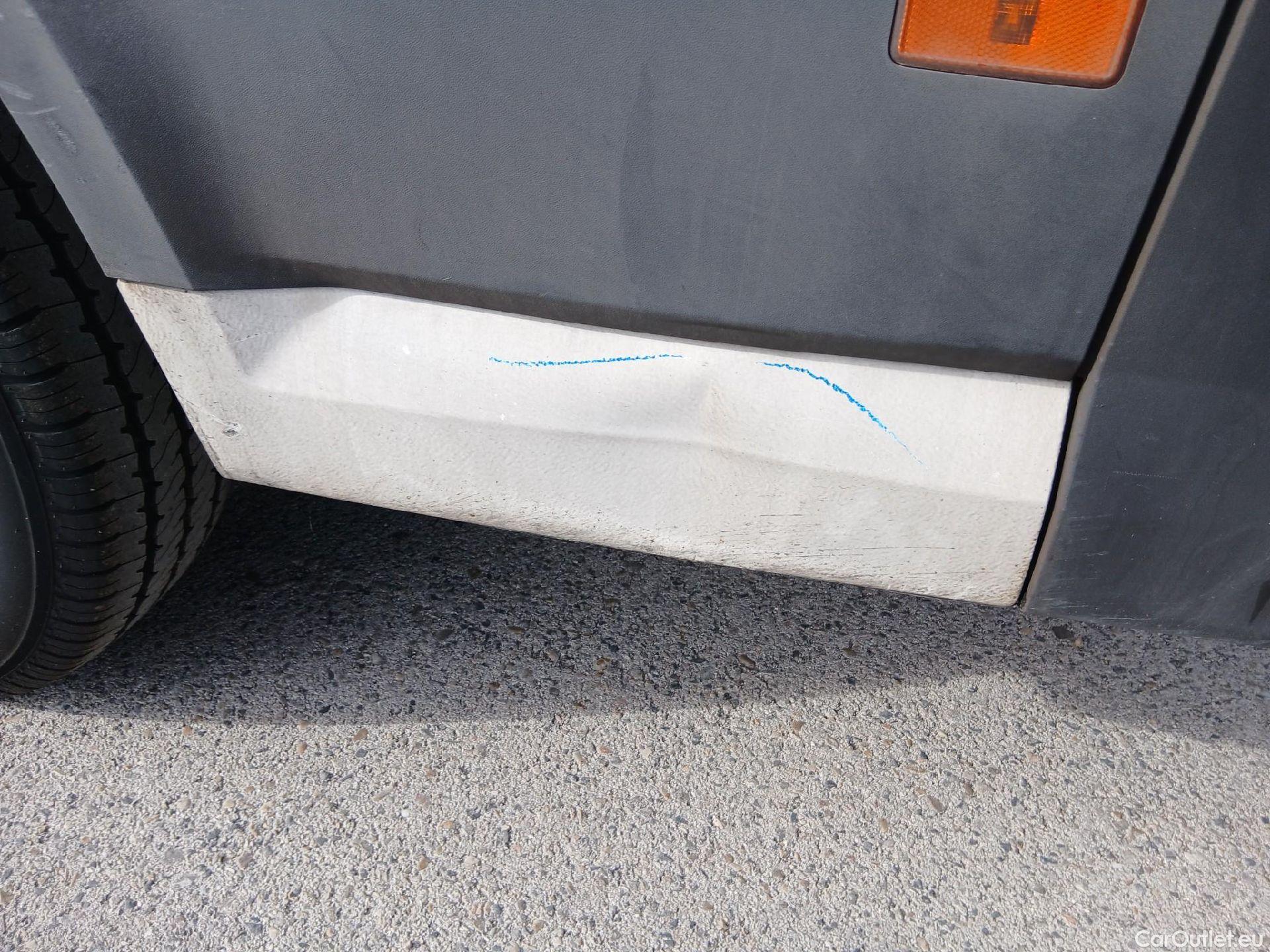  Volkswagen  Crafter VOLKSWAGEN  / 2017 / 4P / furgón 35 Furgón BM TN L3H2 2.0TDI 103kW(140CV) #20