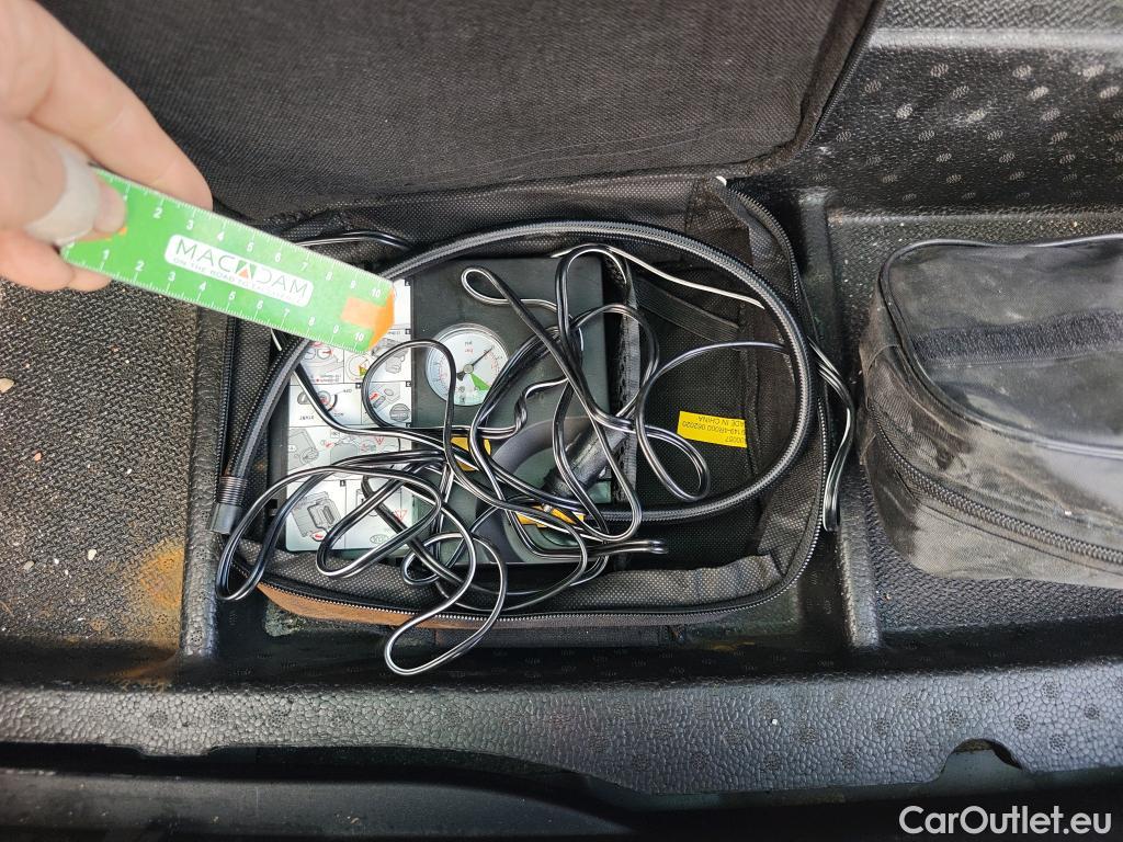  KIA  Sportage KIA  1.6MHEV Drive 100kW(136CV) 4x2(Crist Tintados)(CX) #35