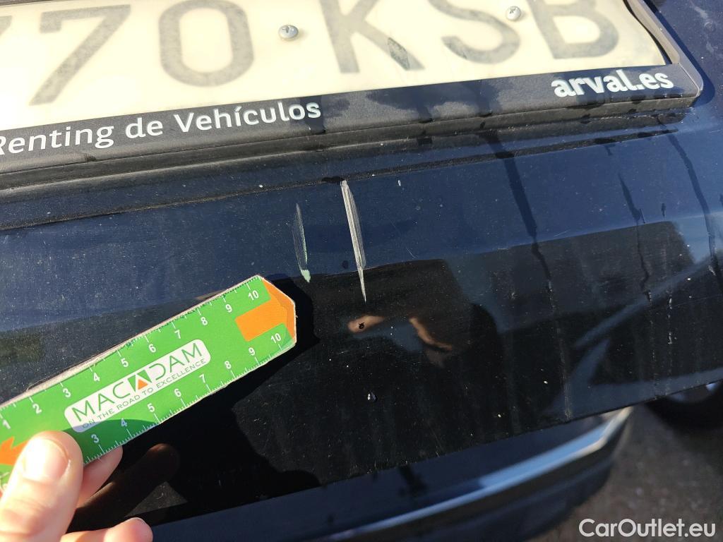  Peugeot  3008 PEUGEOT  / 2016 / 5P / todoterreno 1.5L BlueHDi 96kW (130CV) S&S Active #4