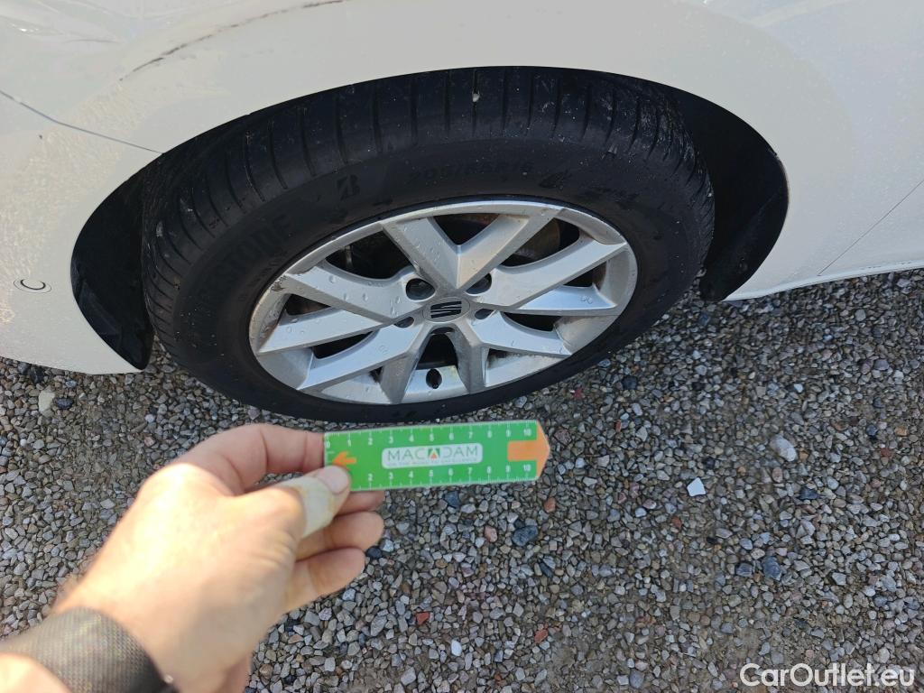  Seat  Leon SEAT Nuevo León / 2020 / 5P / familiar SP 2.0 TDI 85kW Style Go(SP) #35