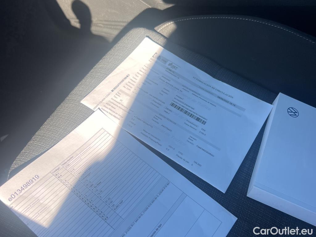  Volkswagen  Passat VOLKSWAGEN  / 2019 / 4P / sedán Executive 2.0 TDI 110kW (150CV) #7