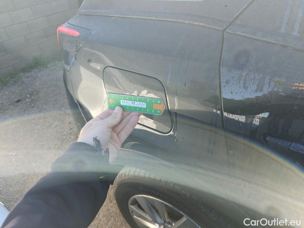  Peugeot  3008 PEUGEOT  / 2016 / 5P / todoterreno 1.5L BlueHDi 96kW (130CV) S&S Active #65