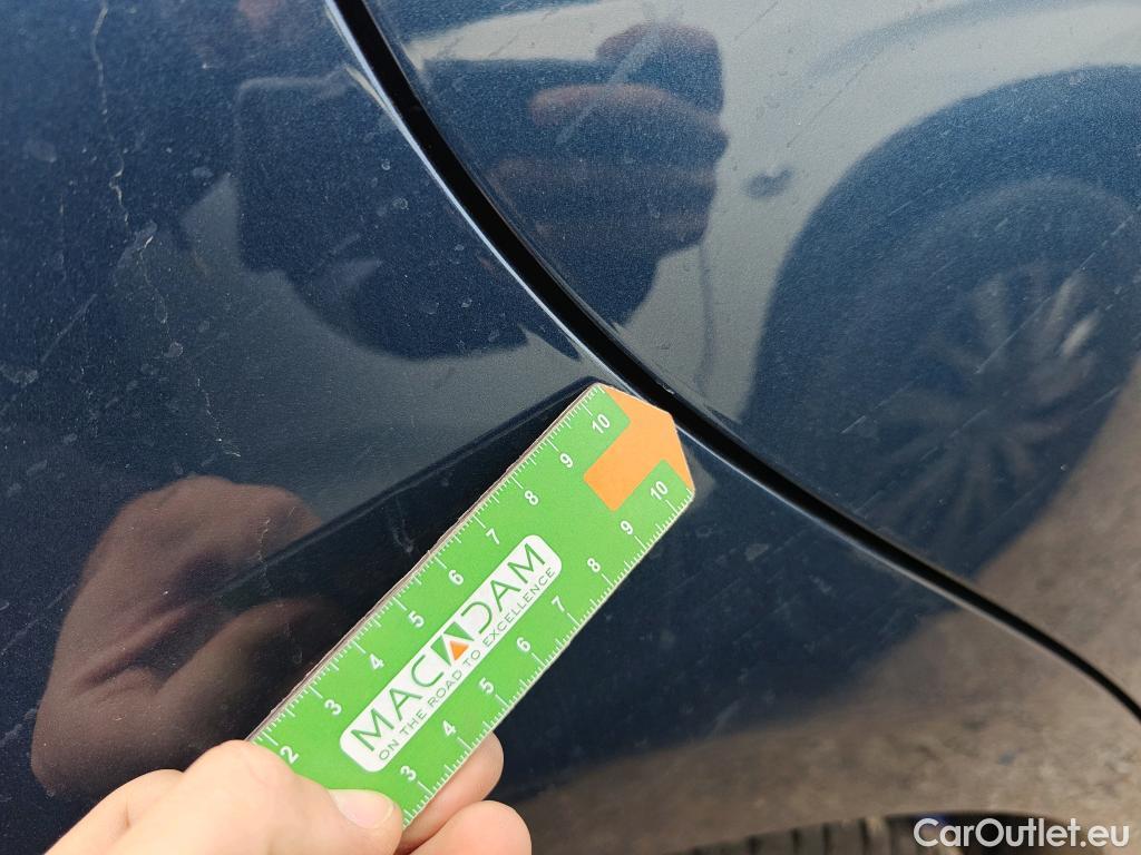  Mercedes  B-Klasse MERCEDES-BENZ Clase B / 2019 / 5P / monovolumen compacto B 180 d #31