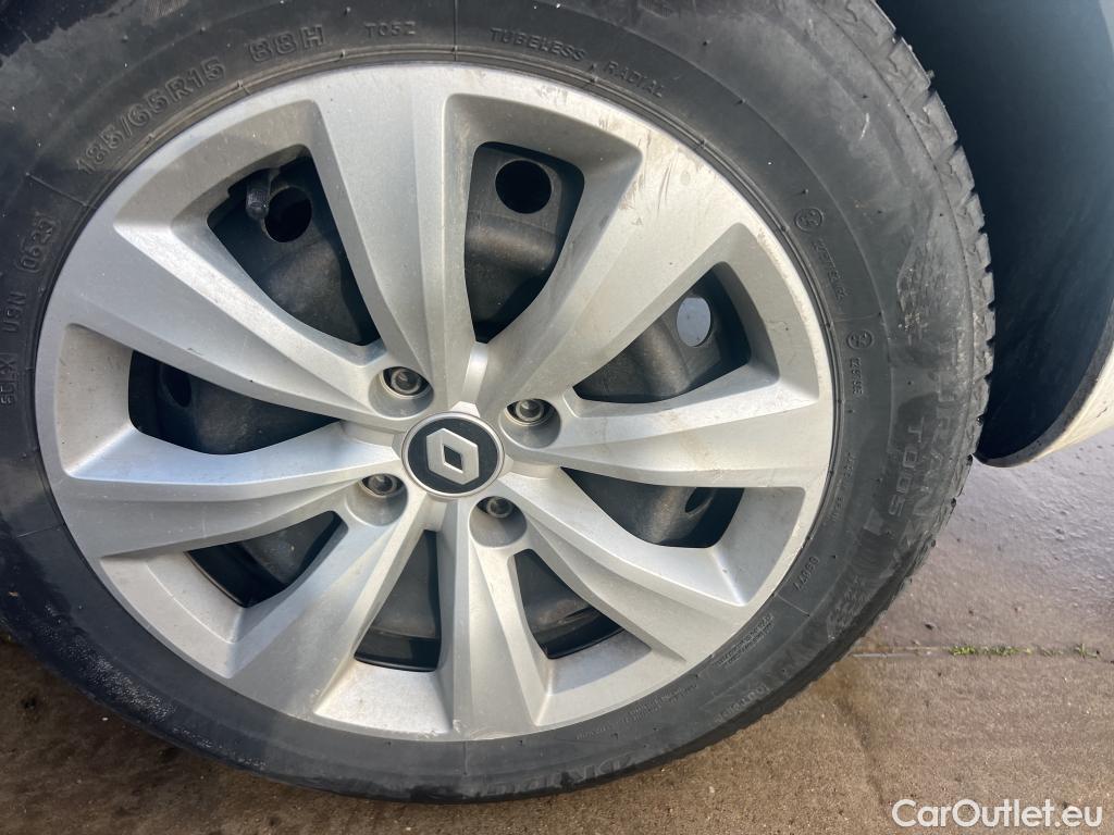  Renault  Clio RENAULT  / 2019 / 5P / berlina con portón Business TCe 74 kW (100CV) GLP #21