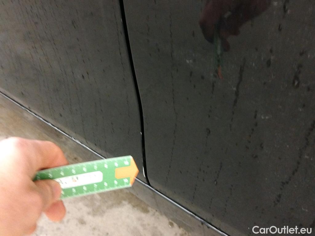  Bmw  Serie 1 BMW  5p 2G berlina con portón 116d #23