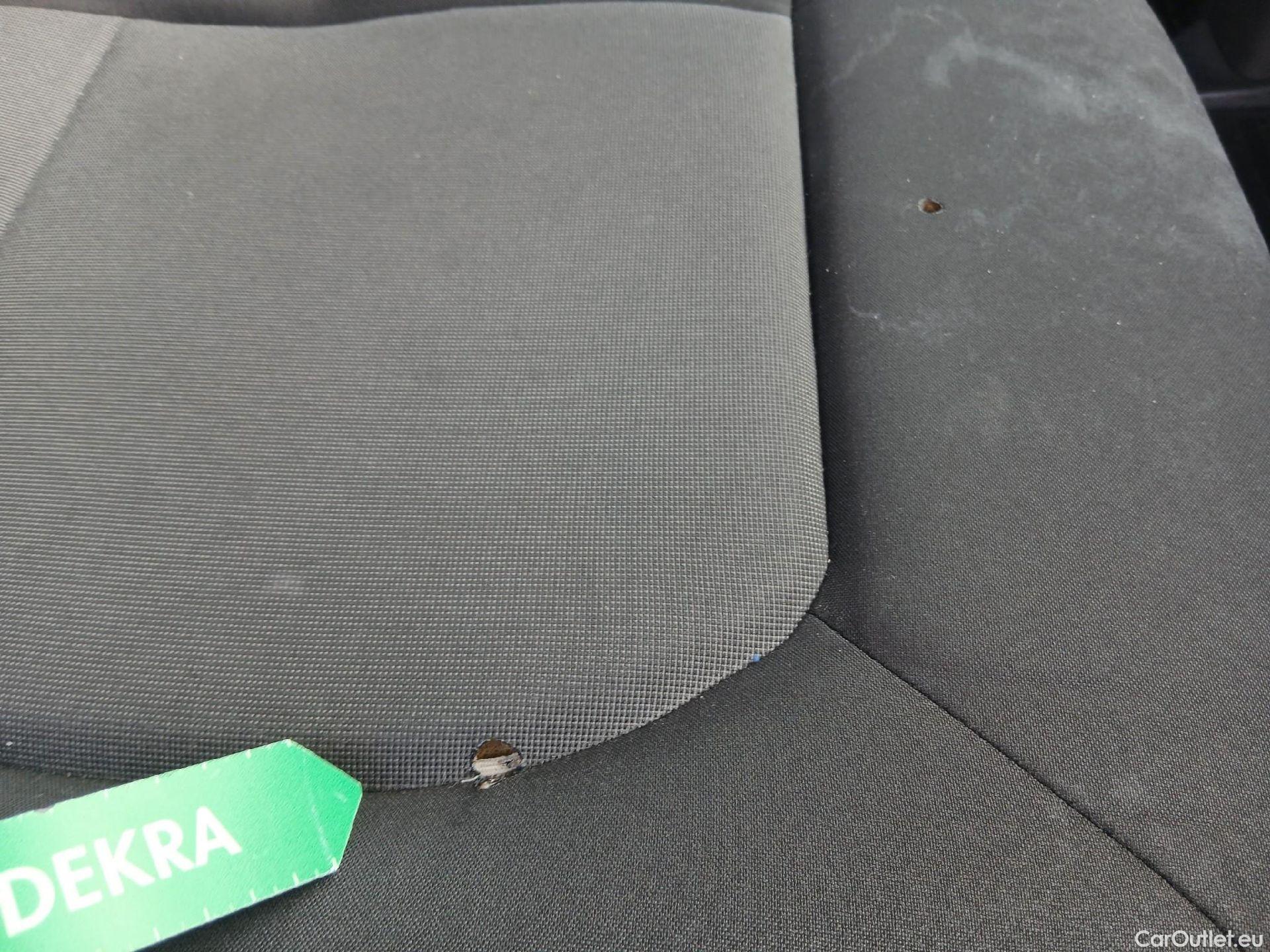  Volkswagen  Crafter VOLKSWAGEN  / 2017 / 4P / furgón 35 Furgón BM TN L3H2 2.0TDI 103kW(140CV) #68