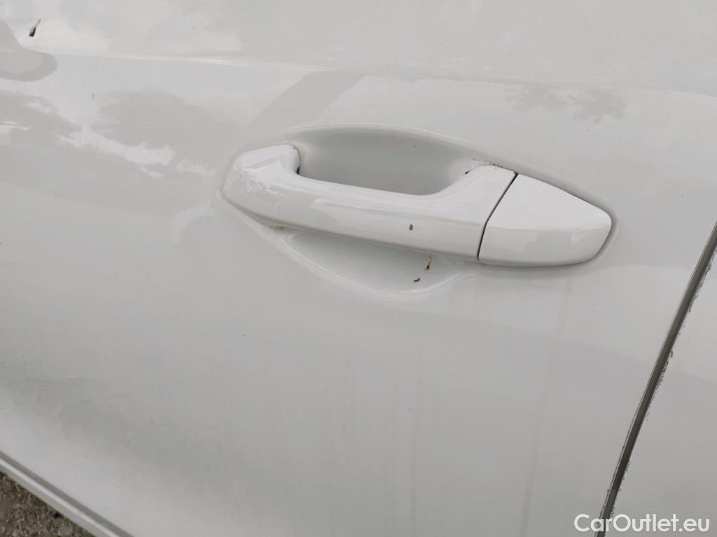  KIA  Cee'd KIA Ceed / 2018 / 5P / berlina con portón 1.0 T-GDi 88kW (120CV) Concept #17