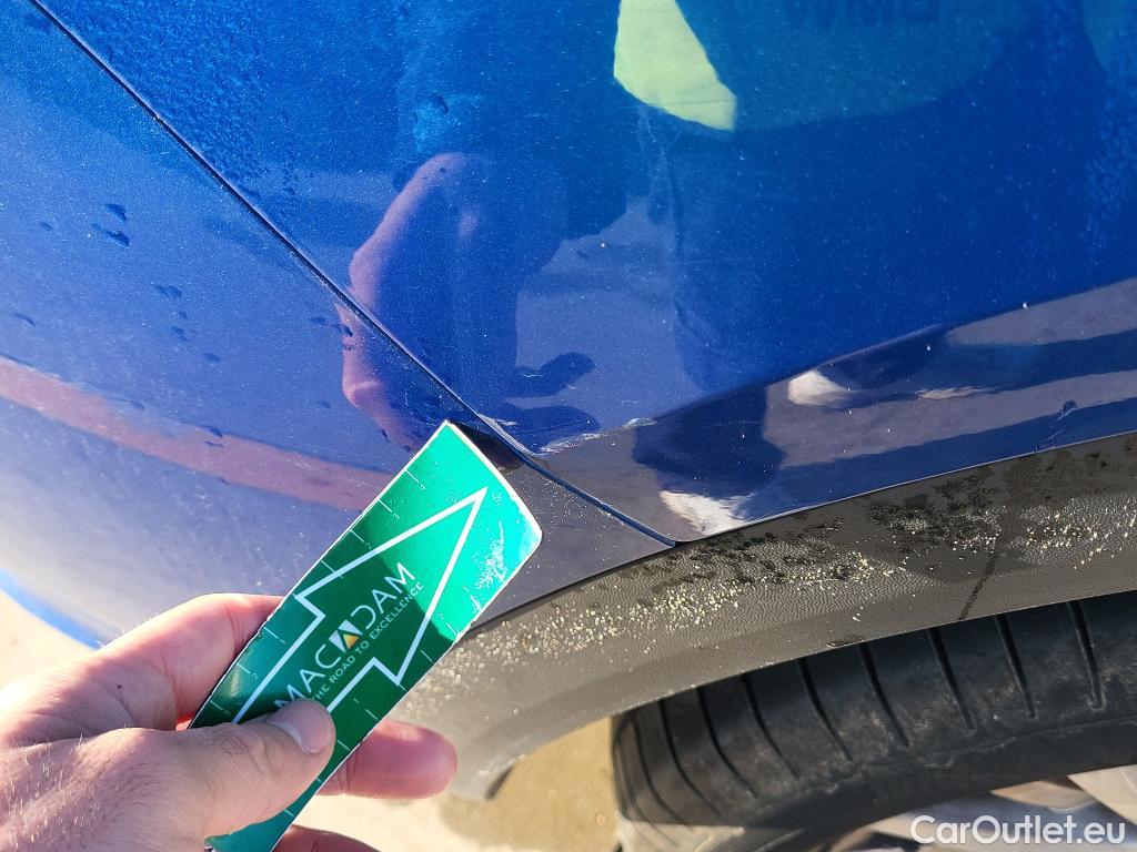  Volkswagen  T-ROC VOLKSWAGEN  / 2017 / 5P / todoterreno Edition 1.0 TSI 81kW (110CV) #18