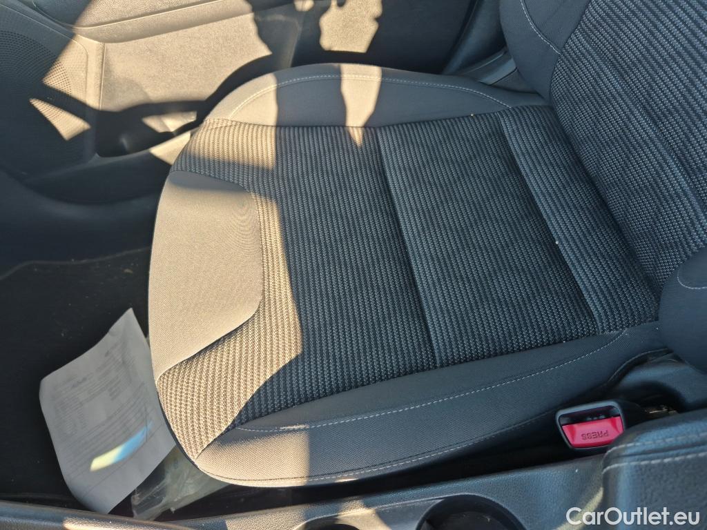  KIA  Niro KIA  / 2016 / 5P / crossover 1.6 GDi Híbrido 104kW (141CV) Drive #2