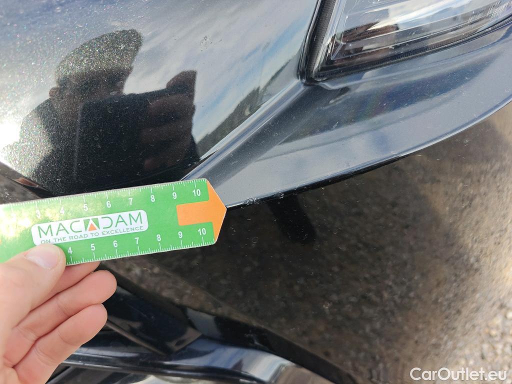  Toyota  Corolla TOYOTA  / 2019 / 5P / familiar 1.8 125H ACTIVE TECH E-CVT TOU SPORT #15