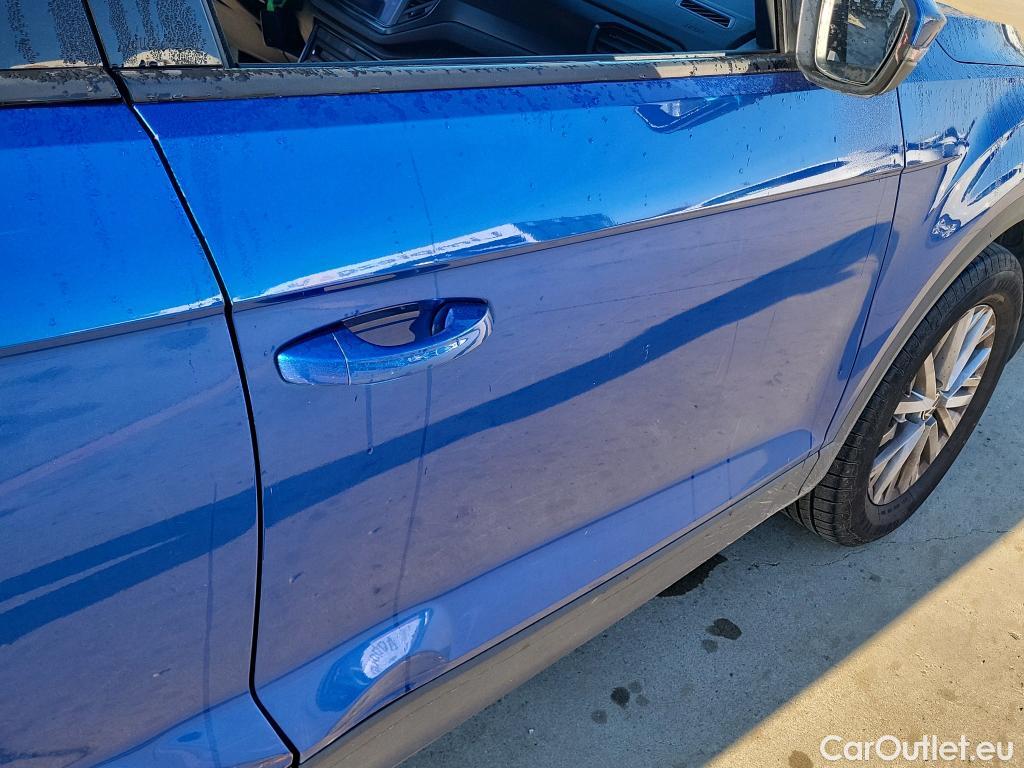  Volkswagen  T-ROC VOLKSWAGEN  / 2017 / 5P / todoterreno Edition 1.0 TSI 81kW (110CV) #3