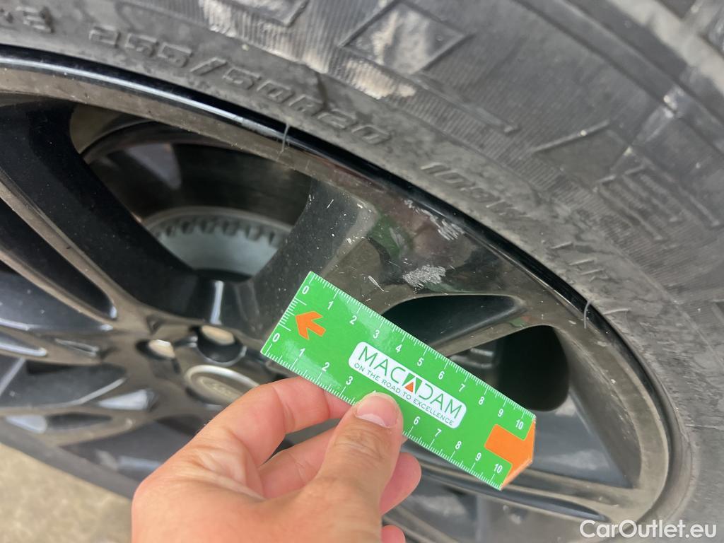  Land Rover  Range Rover LAND ROVER  Velar / 2017 / 5P / todoterreno 2.0D I4 150kW Landmark Edition 4WD Auto(SP) #31