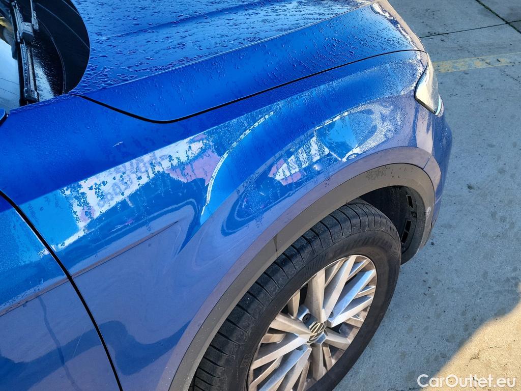  Volkswagen  T-ROC VOLKSWAGEN  / 2017 / 5P / todoterreno Edition 1.0 TSI 81kW (110CV) #19