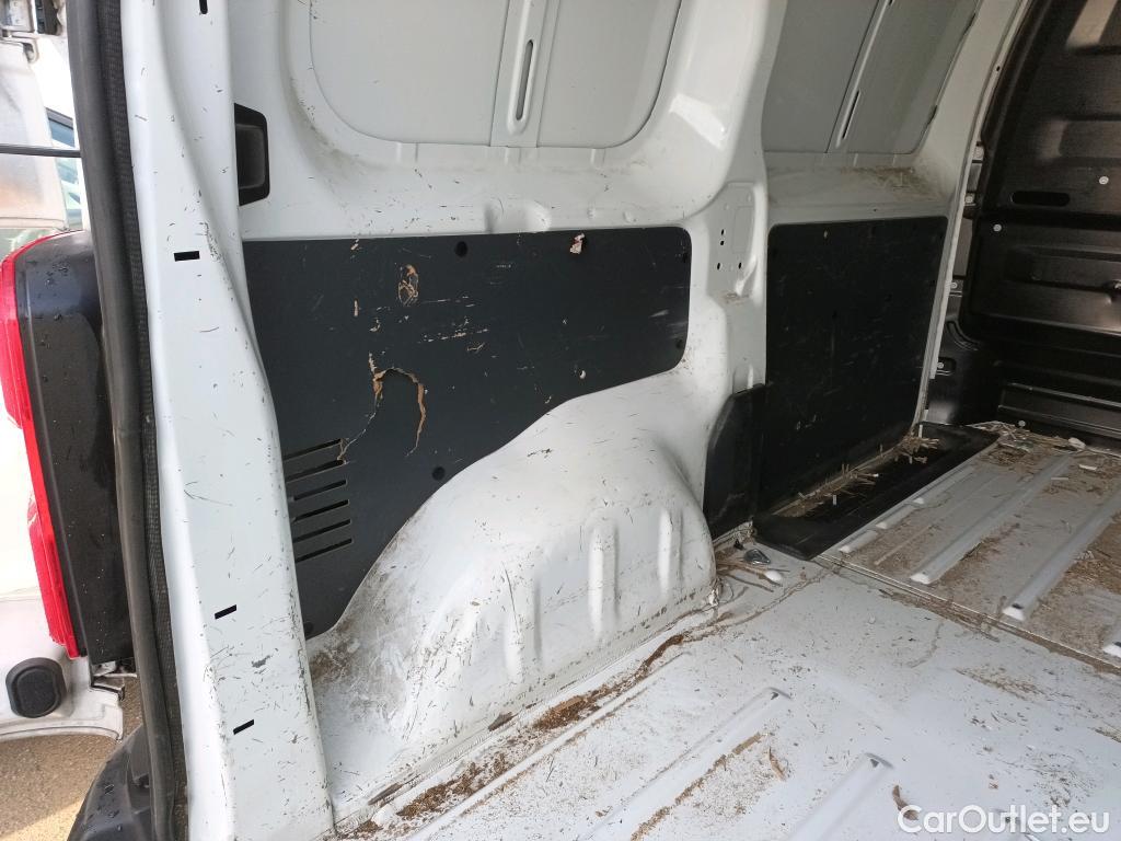  Citroen  Jumpy CITROEN  / 2016 / 4P / furgón Talla M BlueHDi 85KW (115CV) 6v Confort #21