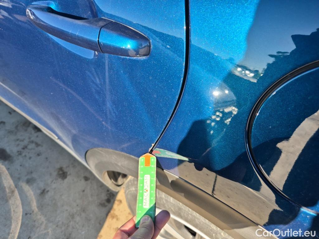  KIA  Niro KIA  / 2016 / 5P / crossover 1.6 GDi Híbrido 104kW (141CV) Drive #22