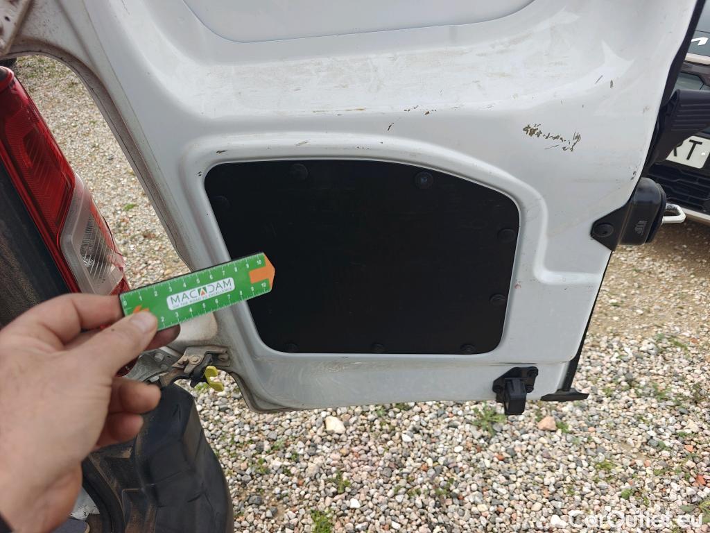  Opel  Combo OPEL  / 2018 / 3P / furgón derivado de turismo 1.6 TD S/S 74kW (100CV) Express L H1 650 #47