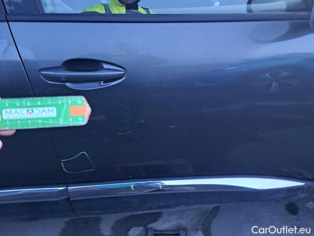  Peugeot  3008 PEUGEOT  Hybrid / 2020 / 5P / todoterreno 225 e-EAT8 Allure (AC2) #3