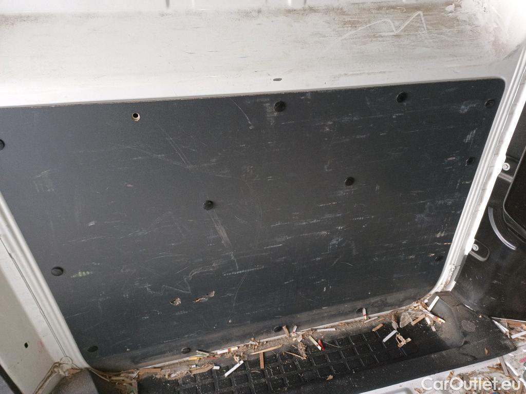  Citroen  Jumpy CITROEN  / 2016 / 4P / furgón Talla M BlueHDi 85KW (115CV) 6v Confort #31