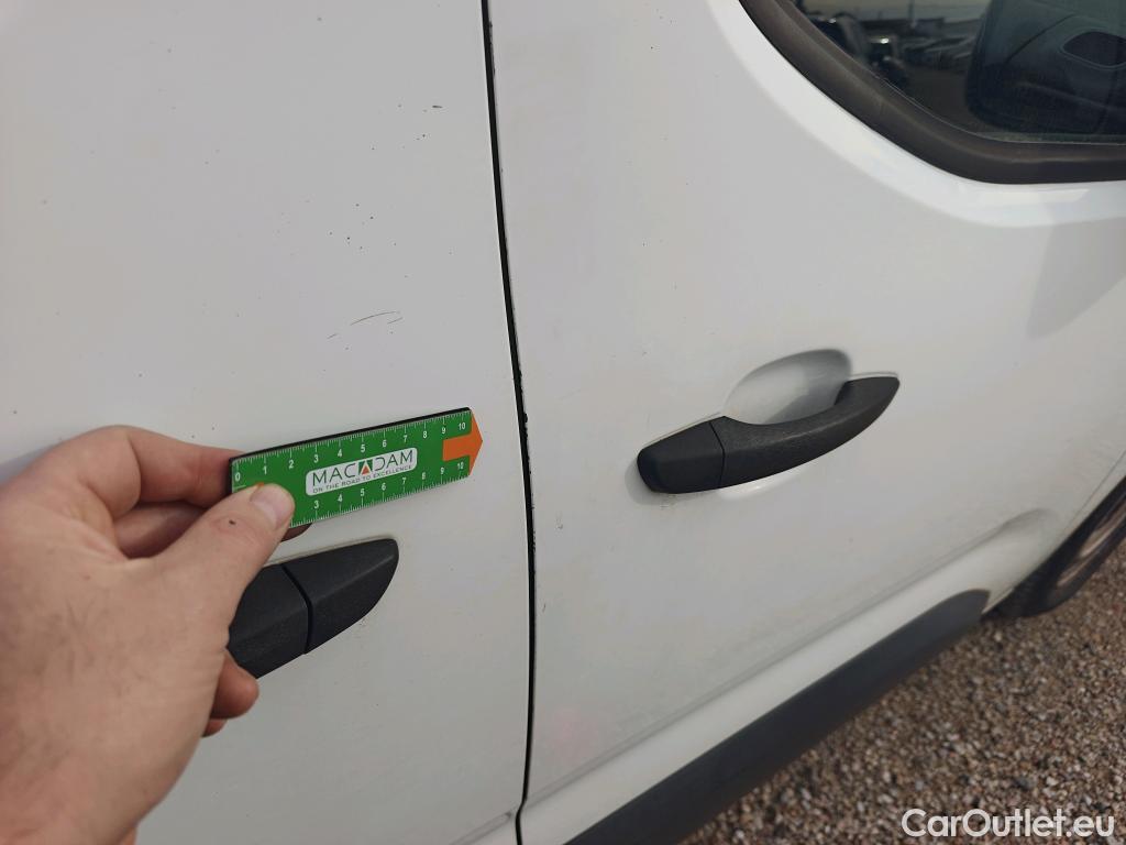  Opel  Combo OPEL  / 2018 / 3P / furgón derivado de turismo 1.6 TD S/S 74kW (100CV) Express L H1 650 #24