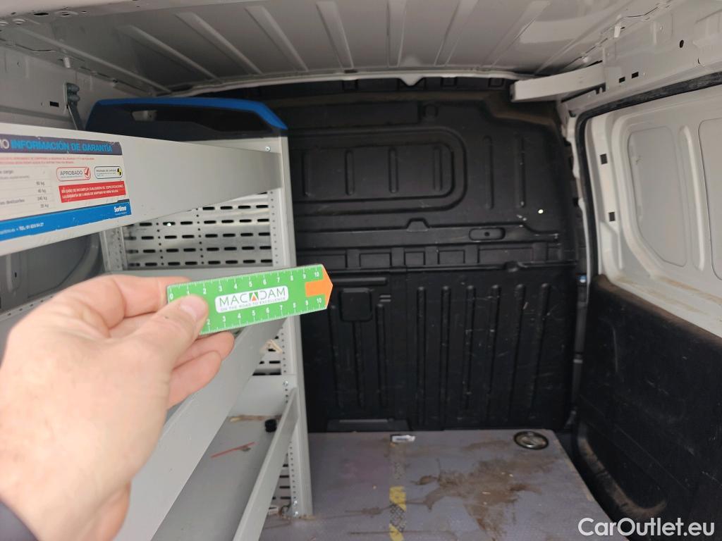  Opel  Combo OPEL  / 2018 / 3P / furgón derivado de turismo 1.6 TD S/S 74kW (100CV) Express L H1 650 #20