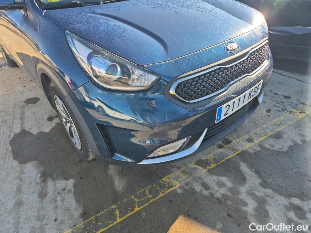  KIA  Niro KIA  / 2016 / 5P / crossover 1.6 GDi Híbrido 104kW (141CV) Drive #7