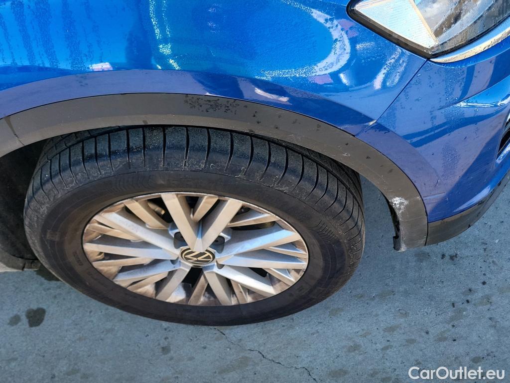  Volkswagen  T-ROC VOLKSWAGEN  / 2017 / 5P / todoterreno Edition 1.0 TSI 81kW (110CV) #25