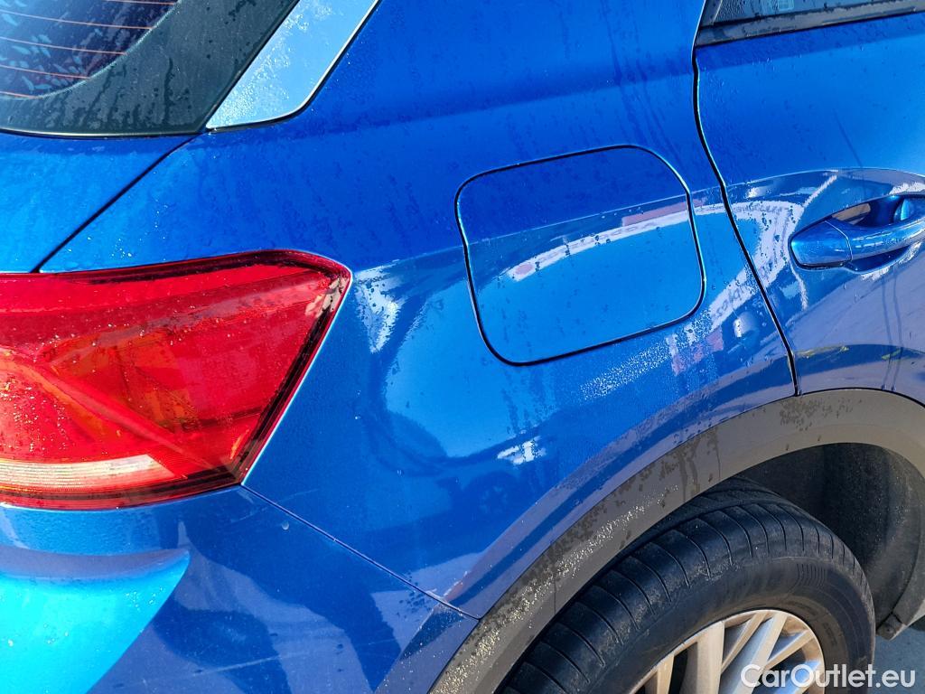  Volkswagen  T-ROC VOLKSWAGEN  / 2017 / 5P / todoterreno Edition 1.0 TSI 81kW (110CV) #17