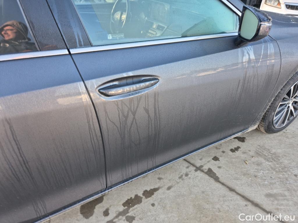  Lexus  ES LEXUS  / 2018 / 4P / sedán 2.5 300h Premium #22