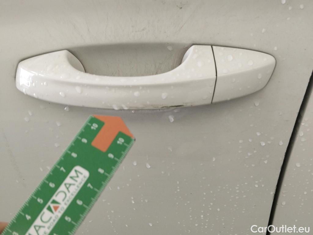  Skoda  KAMIQ SKODA  1.0 TSI 81kW (110CV) DSG Ambition (CX) #55